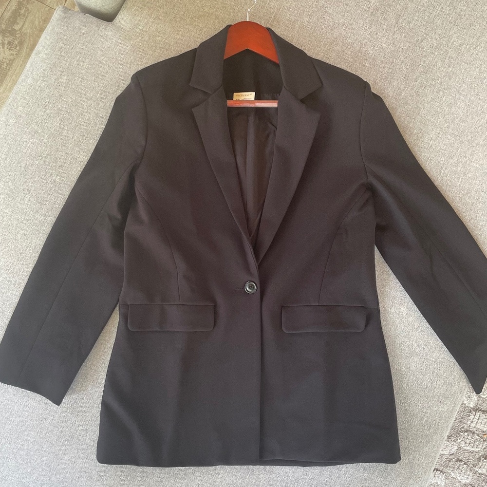 New Encircled Boyfriend Blazer - M - Sustainable Canadian Made- NWOT